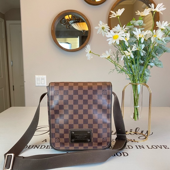 Louis Vuitton Handbags - Louis Vuitton Unisex Damier Ebene Shoulder Bag